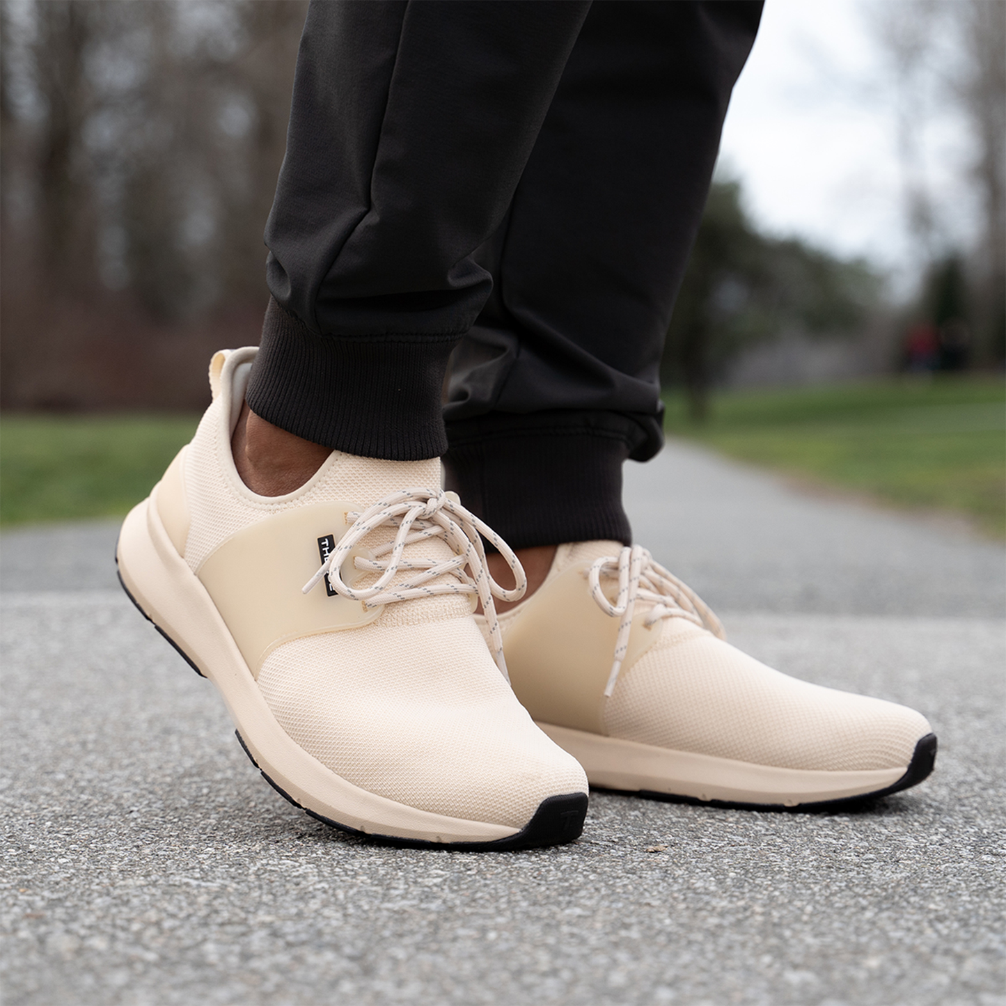 off white Waterproof Shoes for men's