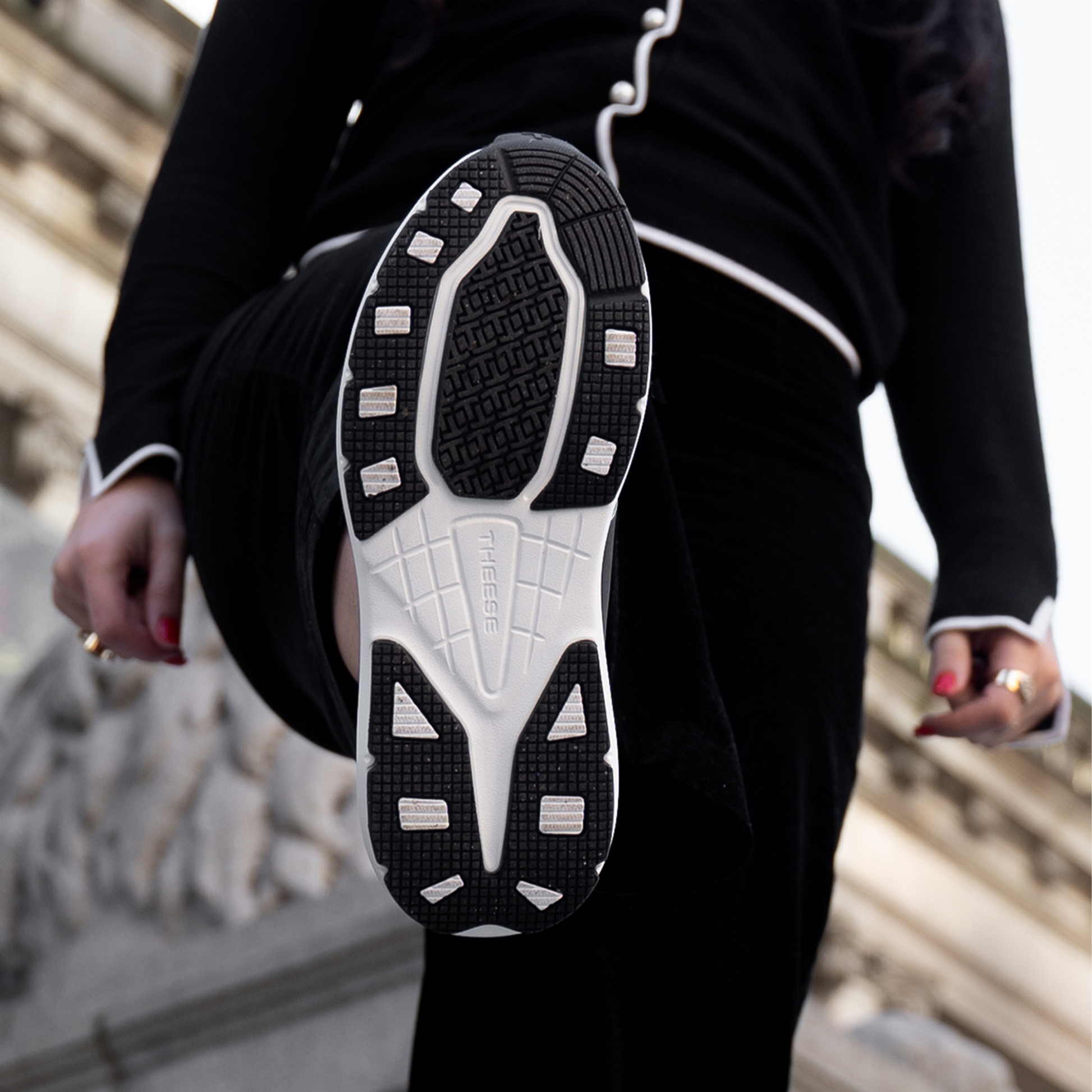 best waterproof travel shoes women